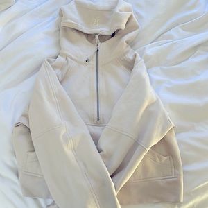Lululemon scuba| White Opal | Very Good Condition| No flaws